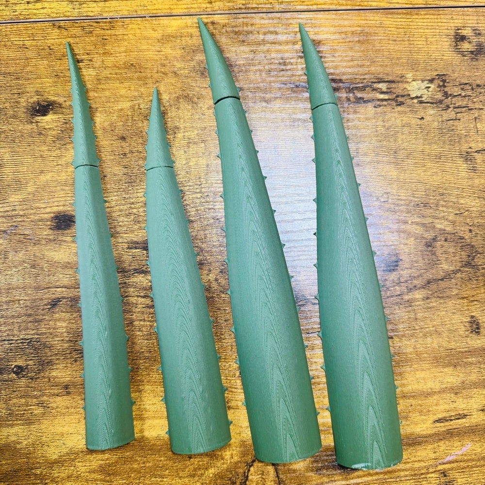 3D-Printed Aloe Vera Pen Set | Unique Desk Decor - Picture 6 of 7